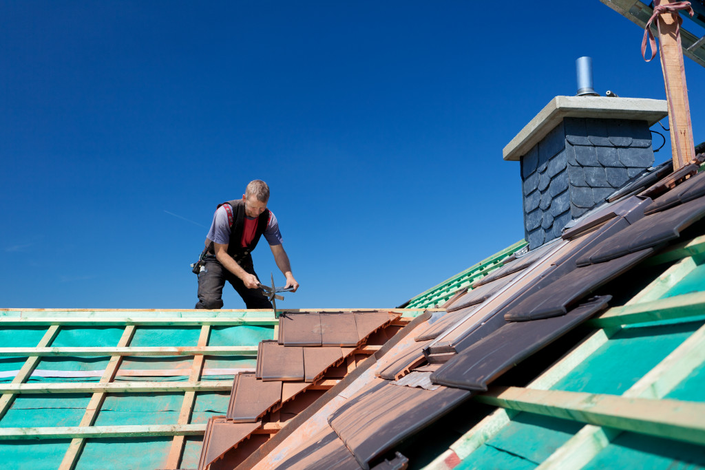 roof worker